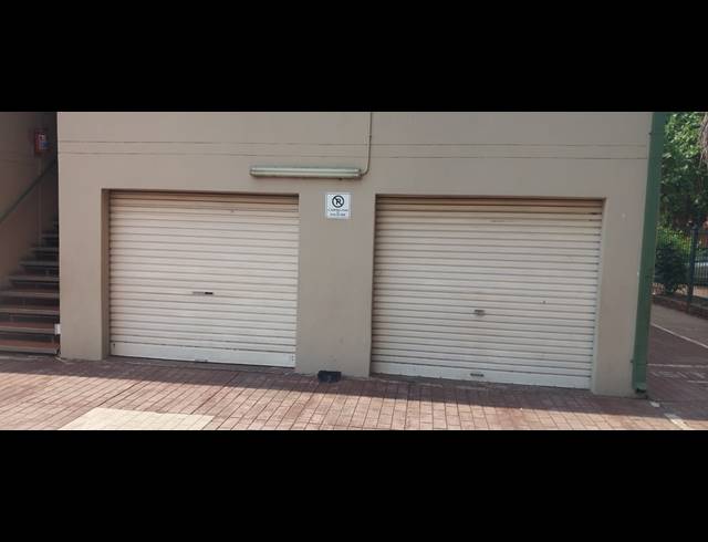 4 BEDROOM TOWNHOUSE FOR SALE IN PRETORIA WEST